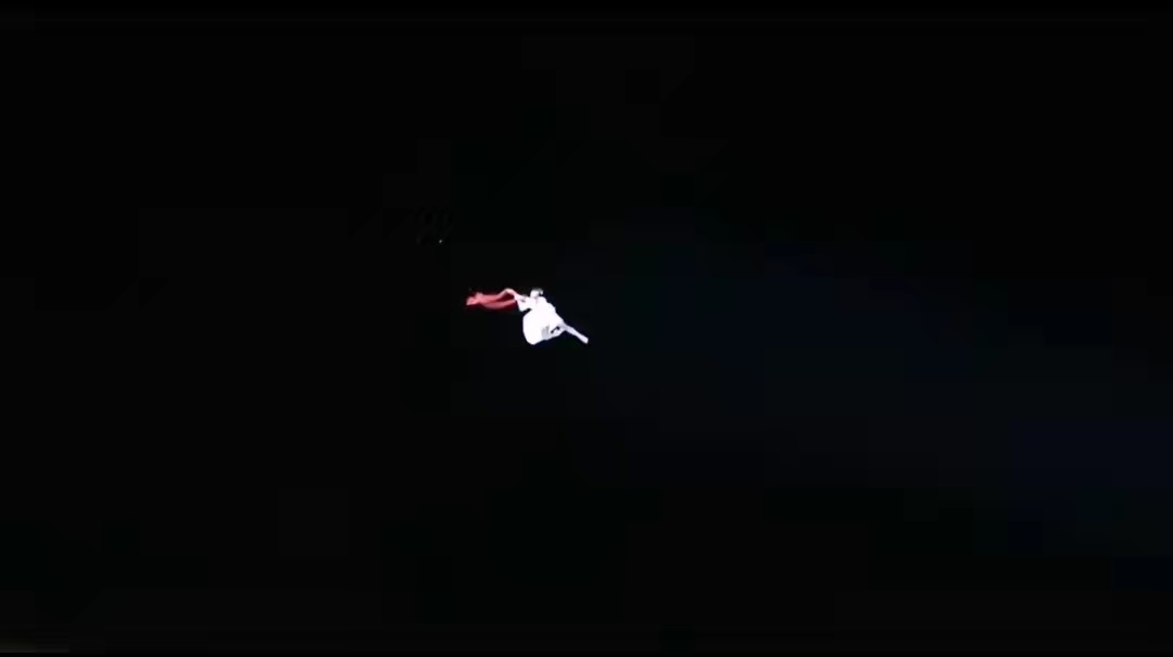 内蒙赤峰嫦娥奔月威亚演出